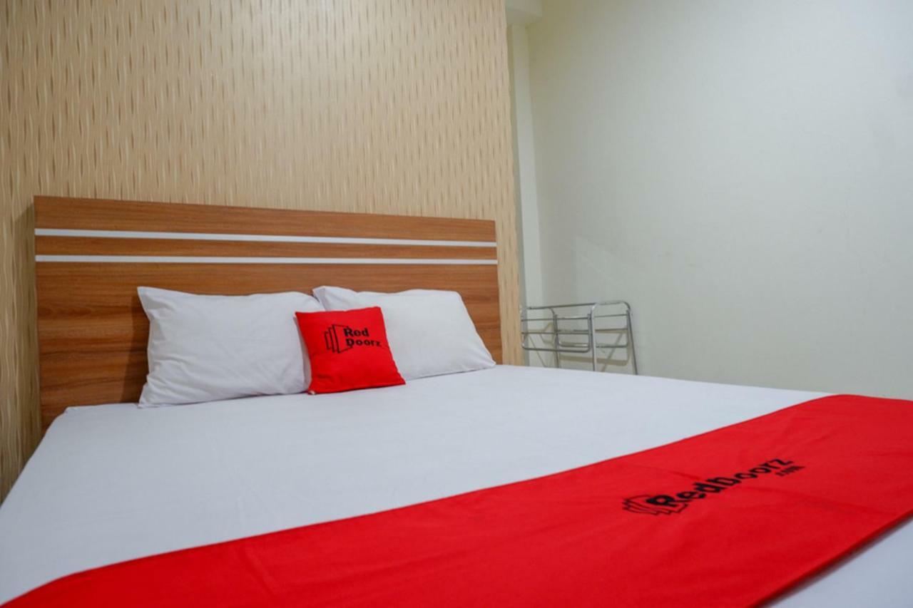 Reddoorz Near Living Plaza Purwokerto Hotell Exteriör bild