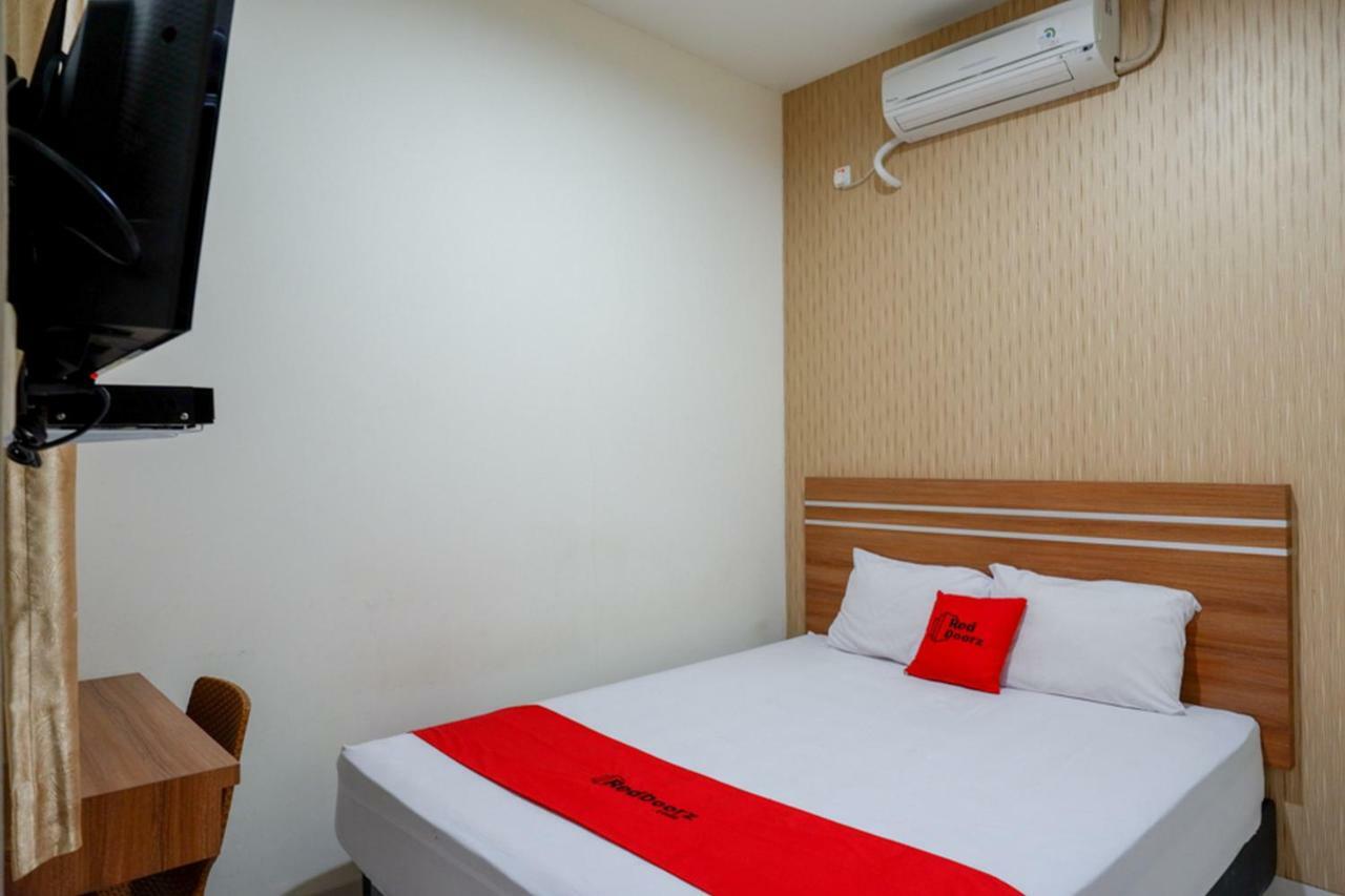 Reddoorz Near Living Plaza Purwokerto Hotell Exteriör bild